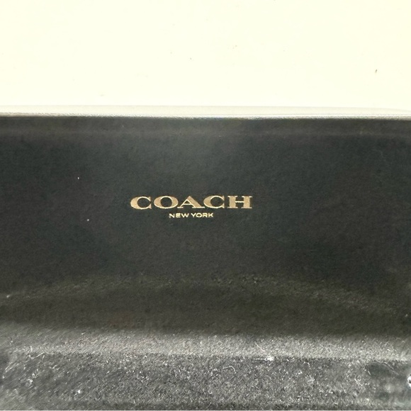 Coach Black Hard Case Clamshell Sunglasses Case - Picture 8 of 9